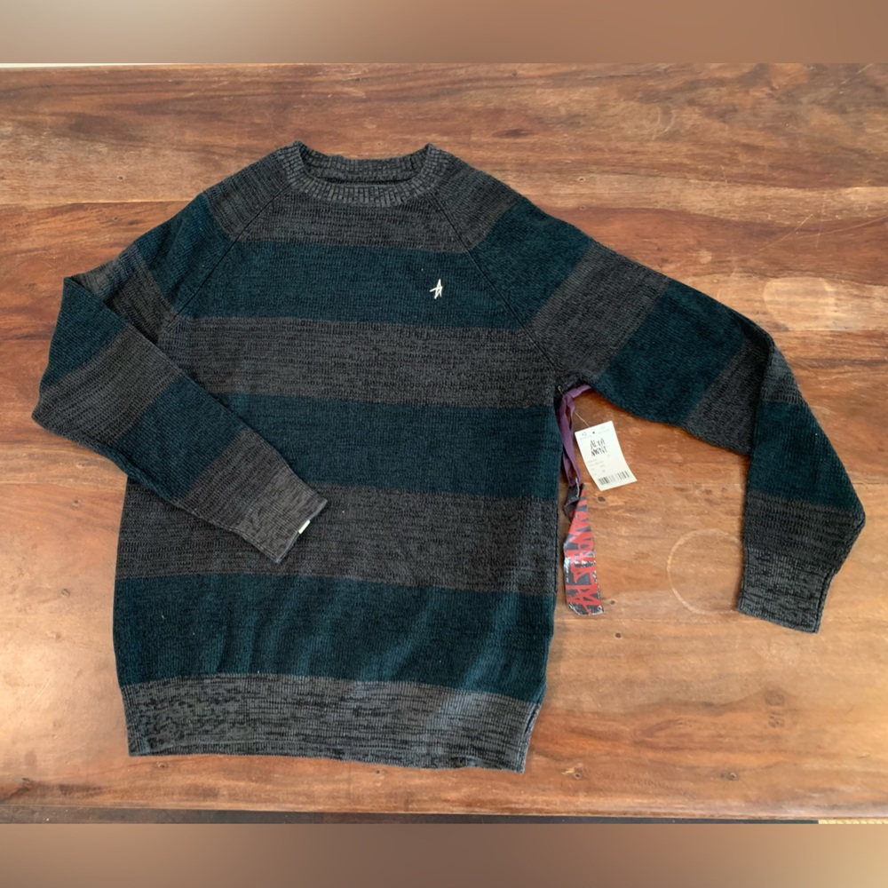 Alatamont Men’s Sweater - new with tags